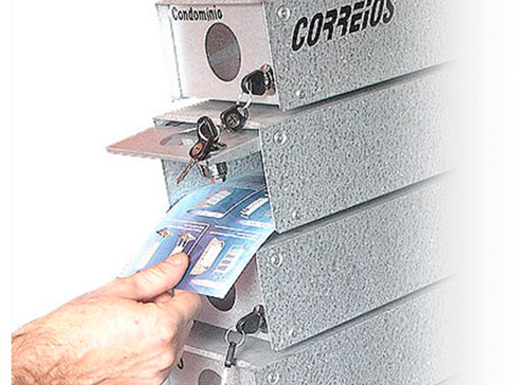Retirada Traseira de objetos